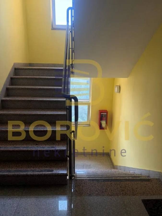 Izdavanje, jednosoban stan, 32m², Voždovac Sve Podlokacije, Beograd