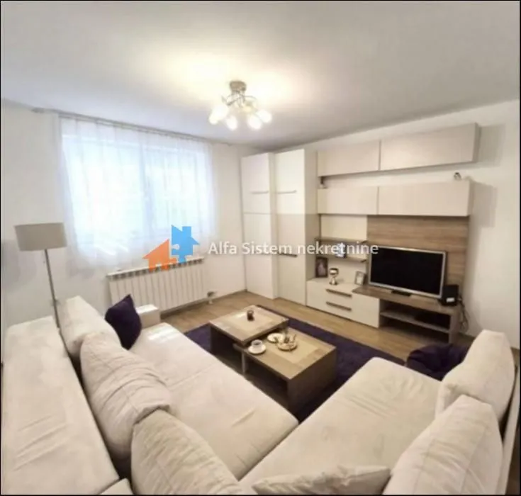 Izdavanje, stan, 70m², Vračar Sve Podlokacije, Beograd