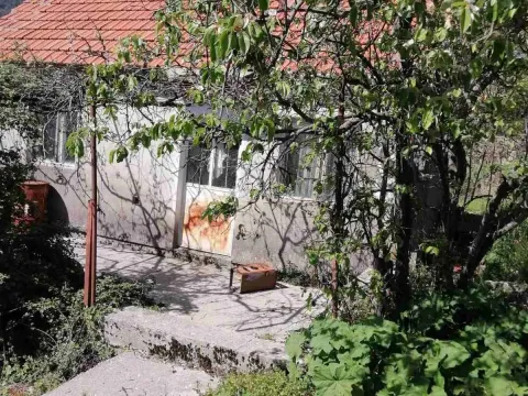Sale, house, 41m², Dobrsko Selo, Cetinje - image 1