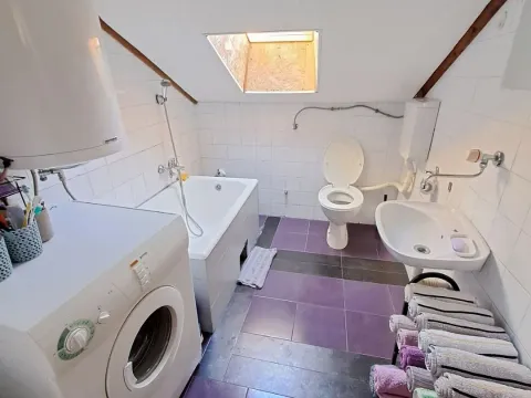 Prodaja, dvosoban stan, 80m², Preko Morače, Podgorica - image 9