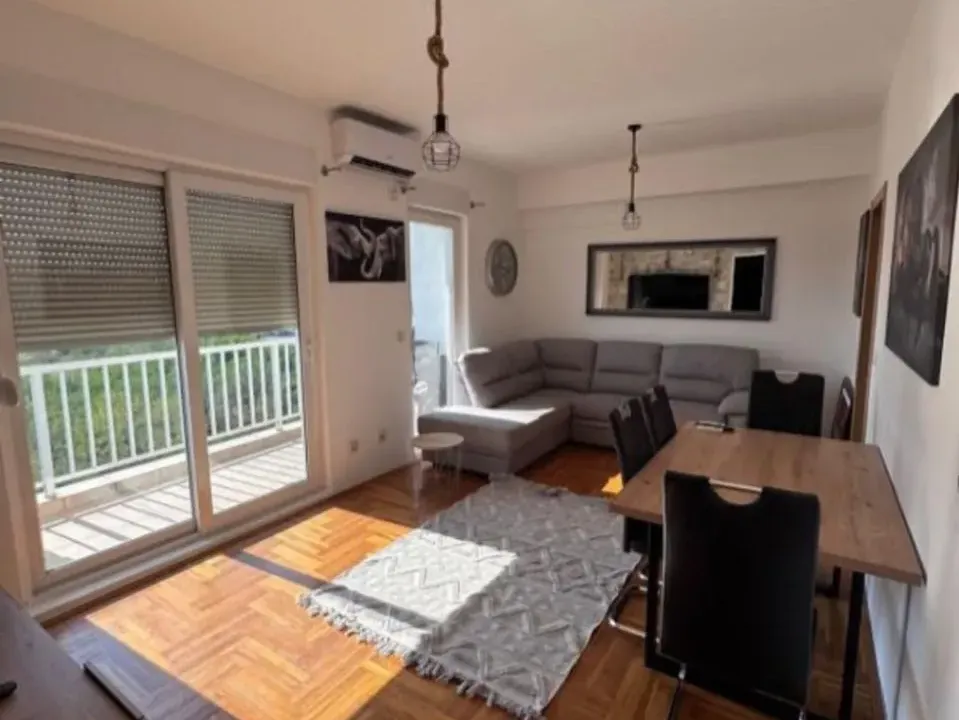 Prodaja, dvosoban stan, 76m², Zabjelo, Podgorica