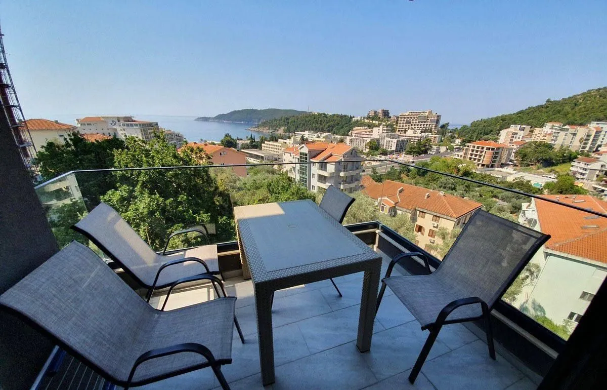 Sale, one bedroom apartment, 38m², Bečići, Budva