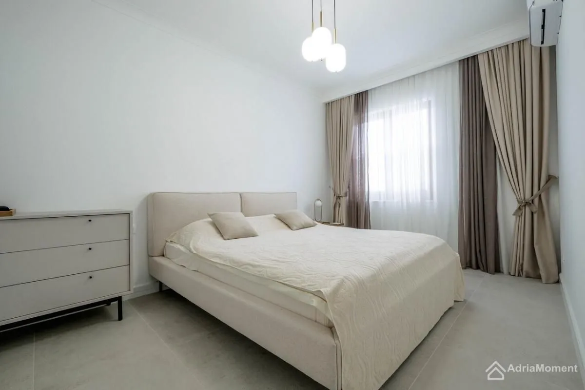 Prodaja, dvosoban stan, 87m², Bečići, Budva