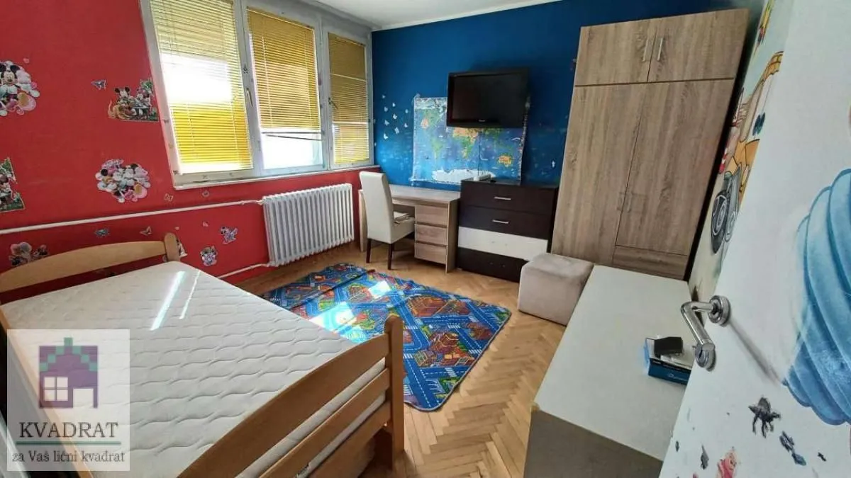 Izdavanje, četvorosoban stan, 97m², Obrenovac, Beograd
