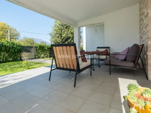 Izdavanje, kuća, 200m², Gorica, Danilovgrad - image 22