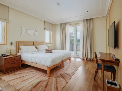 Prodaja, trosoban stan, 193m², Tivat, Crna Gora - image 7