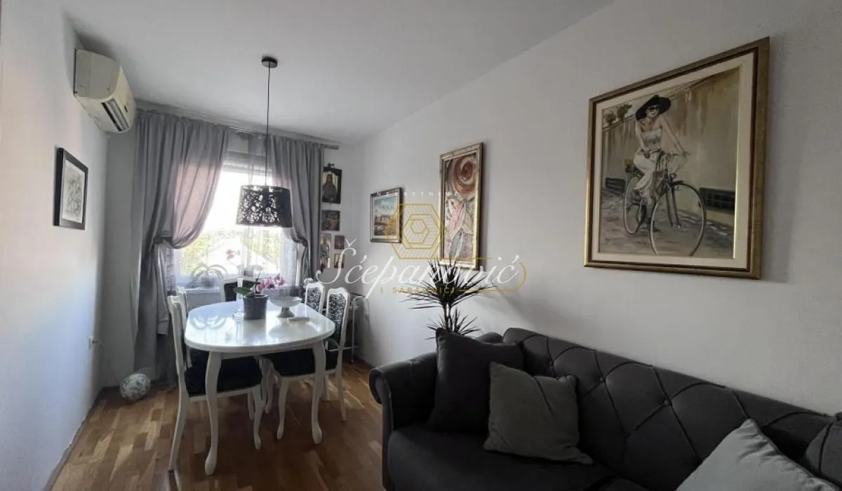 Prodaja, trosoban stan, 75m², Petrovaradin, Novi Sad