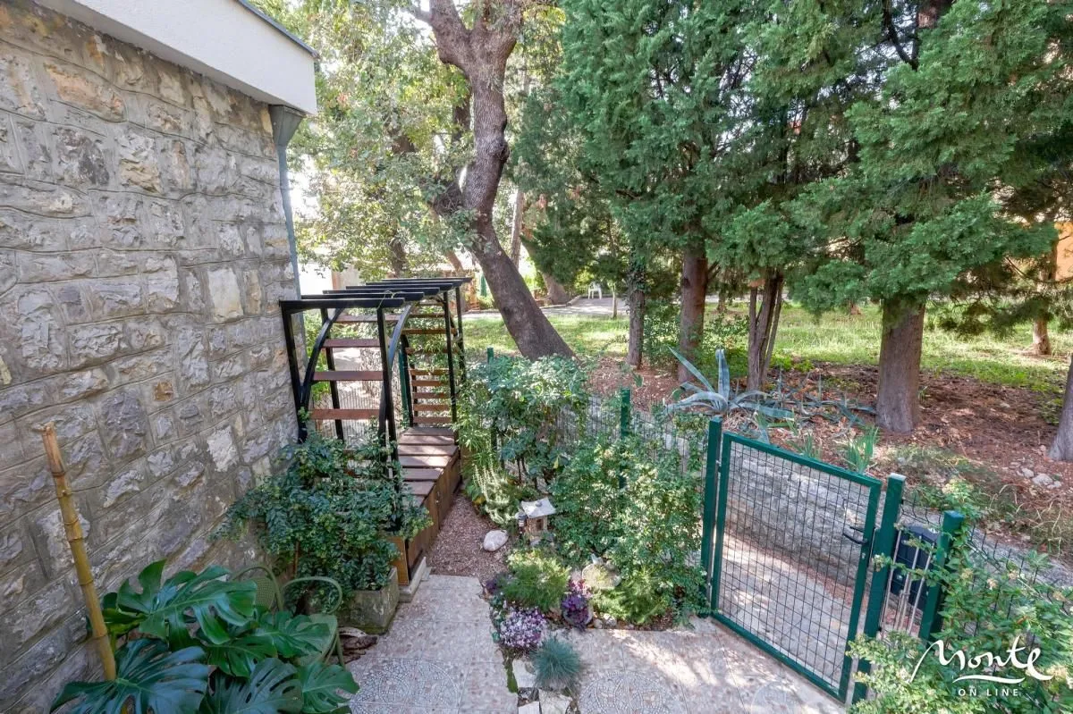 Sale, house, 67m², Petrovac, Budva