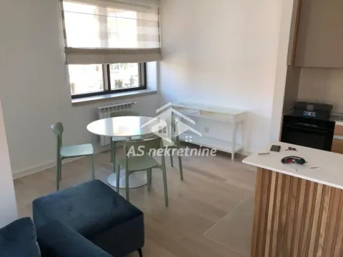 Izdavanje, trosoban stan, 86m², Novi Beograd Blok 67, Novi Beograd Sve Podlokacije - image 7