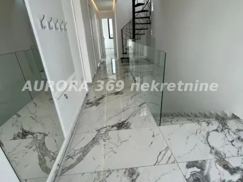 Rent, house, 180m², Tatarsko brdo, Petrovaradin - image 10