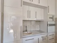 Rent, one bedroom apartment, 42m², Rafailovići, Budva - image 7