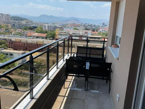 Izdavanje, dvosoban stan, 66m², Stari Aerodrom, Podgorica - image 3