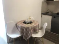 Izdavanje, garsonjera, 28m², Tološi, Podgorica - image 11