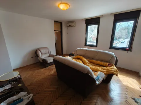 Prodaja, trosoban stan, 100m², Blok 6, Podgorica - image 2