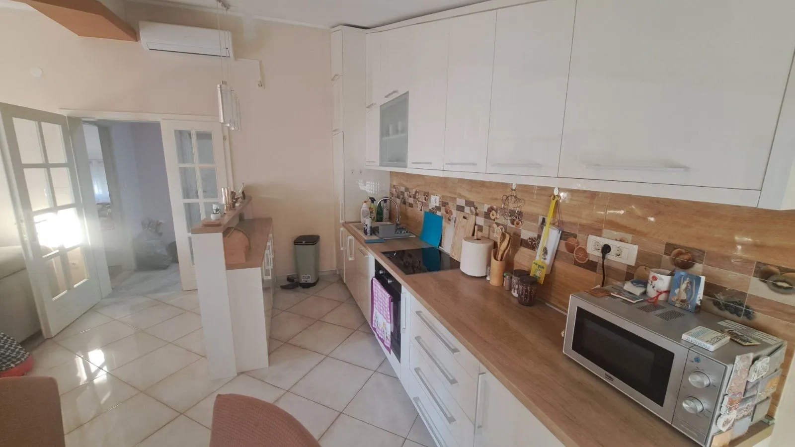 Izdavanje, trosoban stan, 106m², Tripovići, Tivat