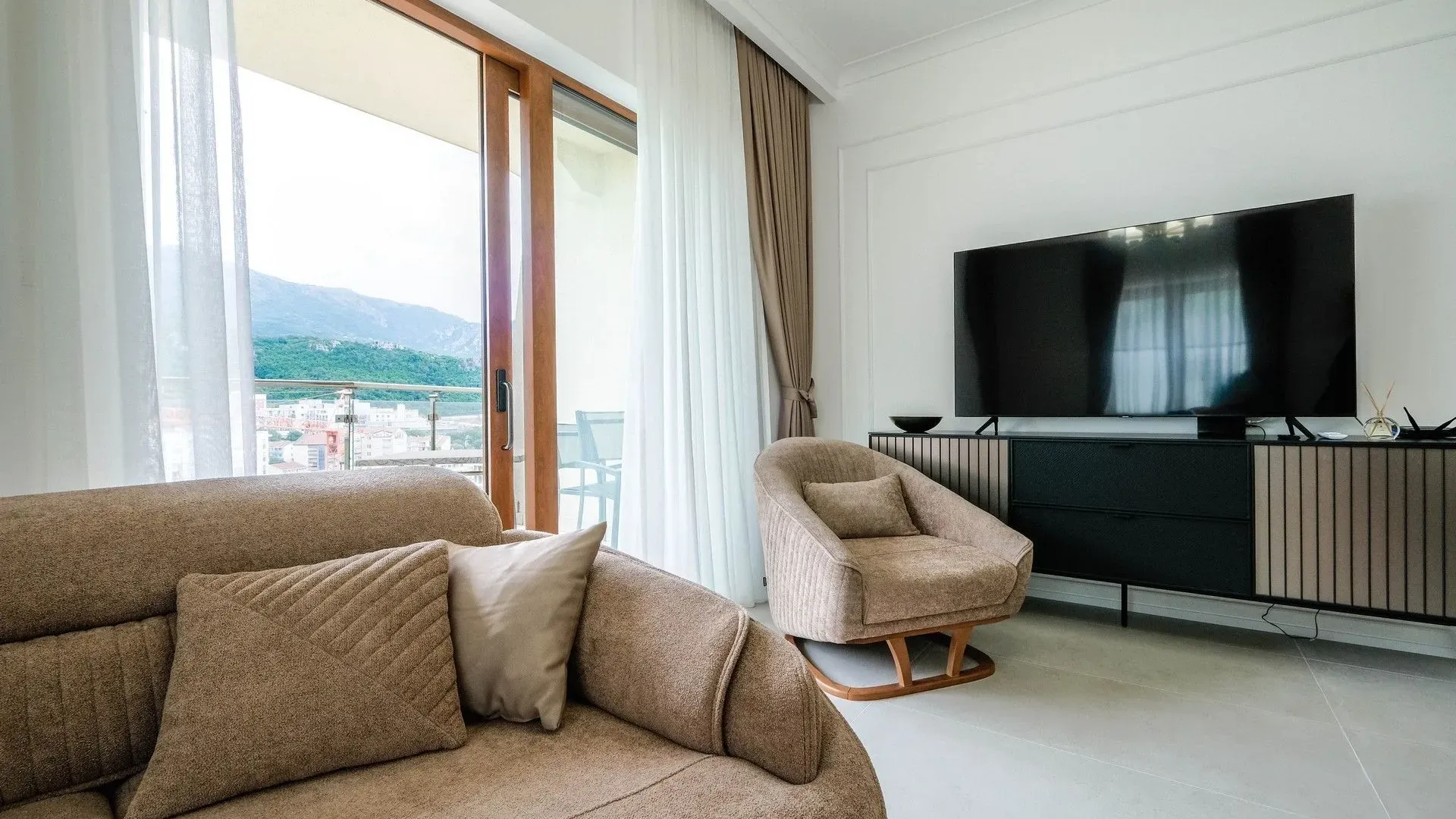 Prodaja, dvosoban stan, 87m², Bečići, Budva