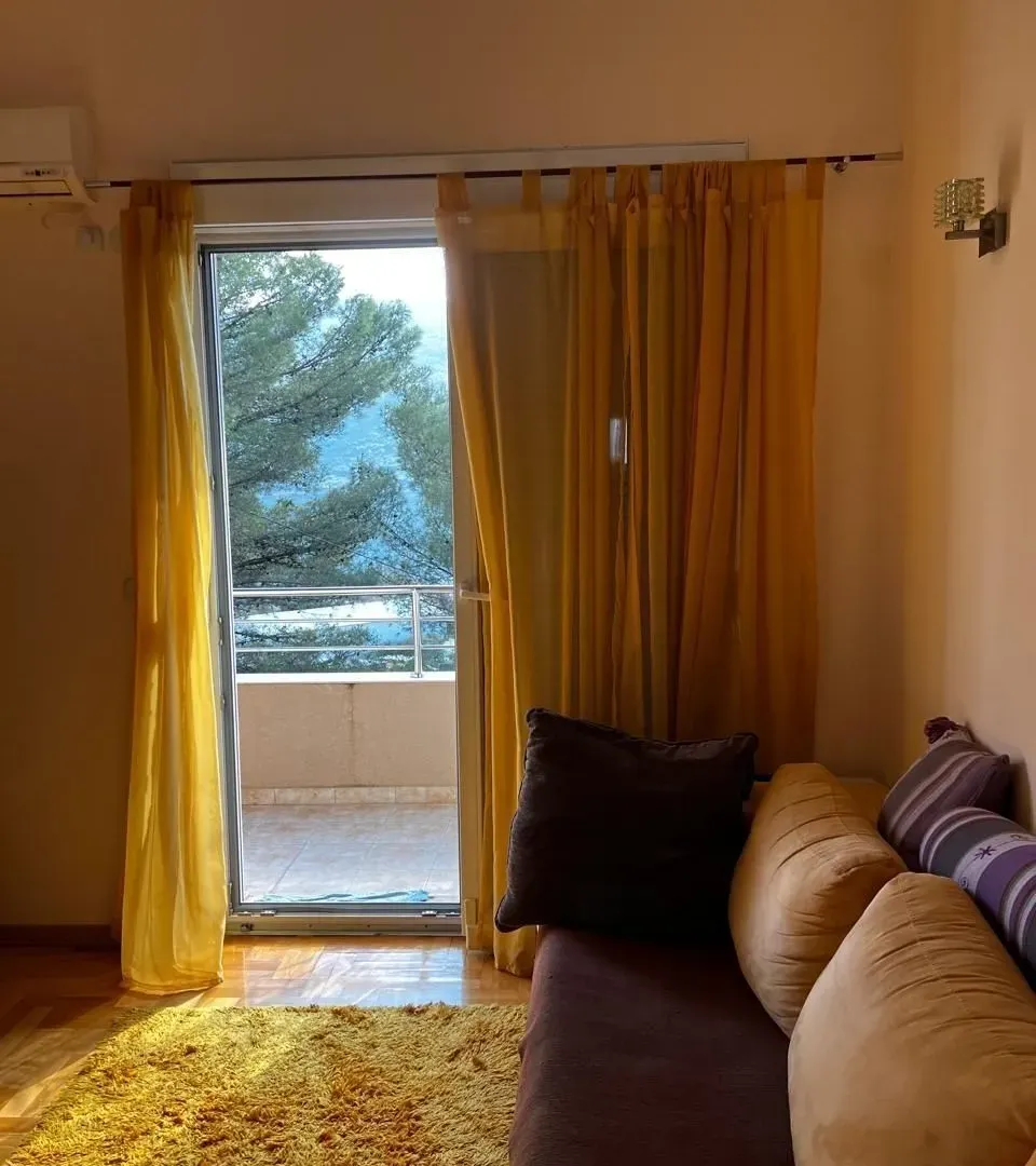 Prodaja, dvosoban stan, 73m², Đenovići, Herceg Novi