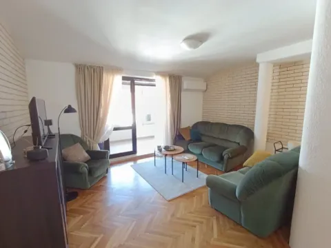 Prodaja, dvosoban stan, 75m², Centar, Podgorica - image 7