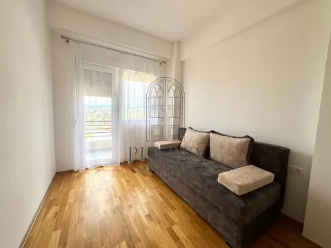 Rent, two bedroom apartment, 82m², Ljubović, Podgorica - image 14