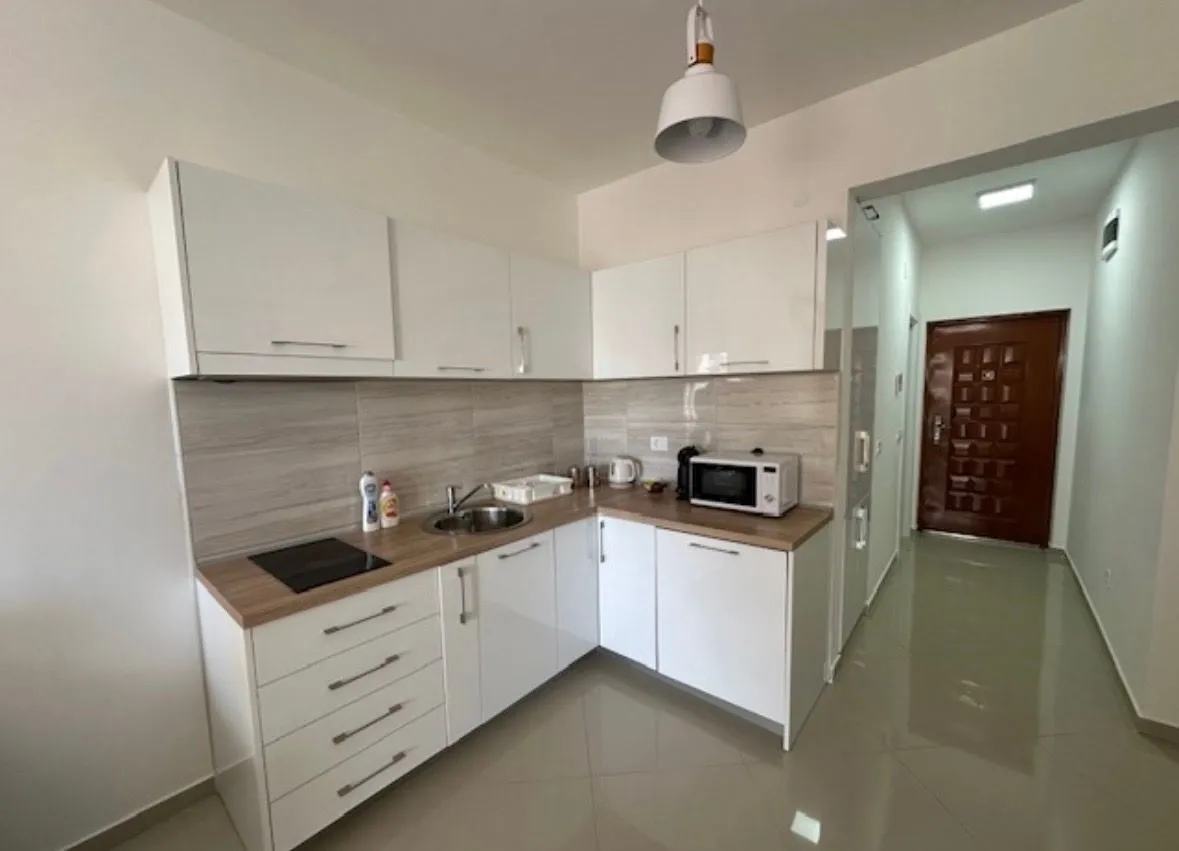 Izdavanje, garsonjera, 35m², Šušanj, Bar