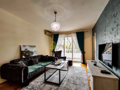 Izdavanje, jednosoban stan, 62m², Preko Morače, Podgorica