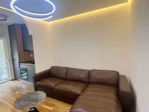 Sale, one bedroom apartment, 37m², Bečići, Budva - image 3