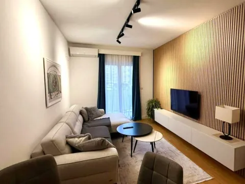 Rent, apartment, 43m², City Kvart, Podgorica - image 2