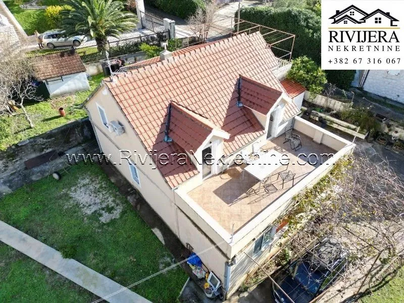 Prodaja, kuća, 210m², Dobrota, Kotor