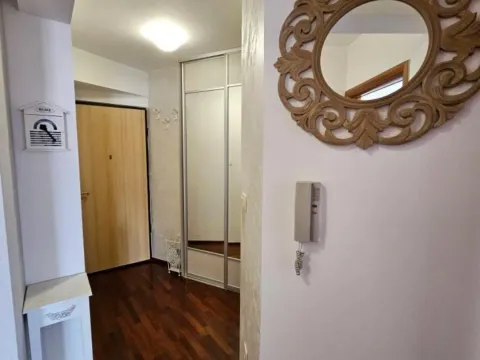 Prodaja, dvosoban stan, 56m², Stari Aerodrom, Podgorica - image 4