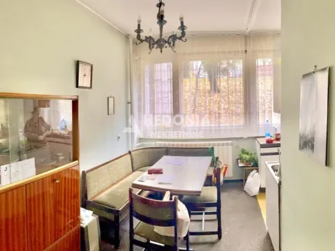 Sale, two bedroom apartment, 71m², Šumice, Beograd - image 2