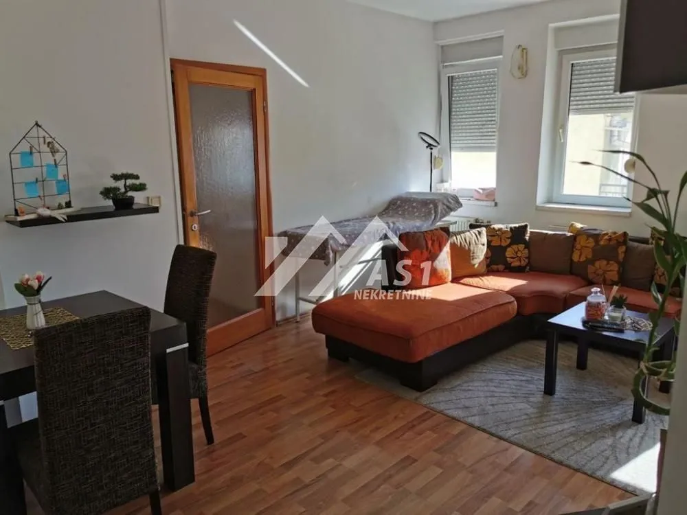 Rent, one bedroom apartment, 40m², Bulevar Oslobodjenja, Novi Sad Sve Podlokacije