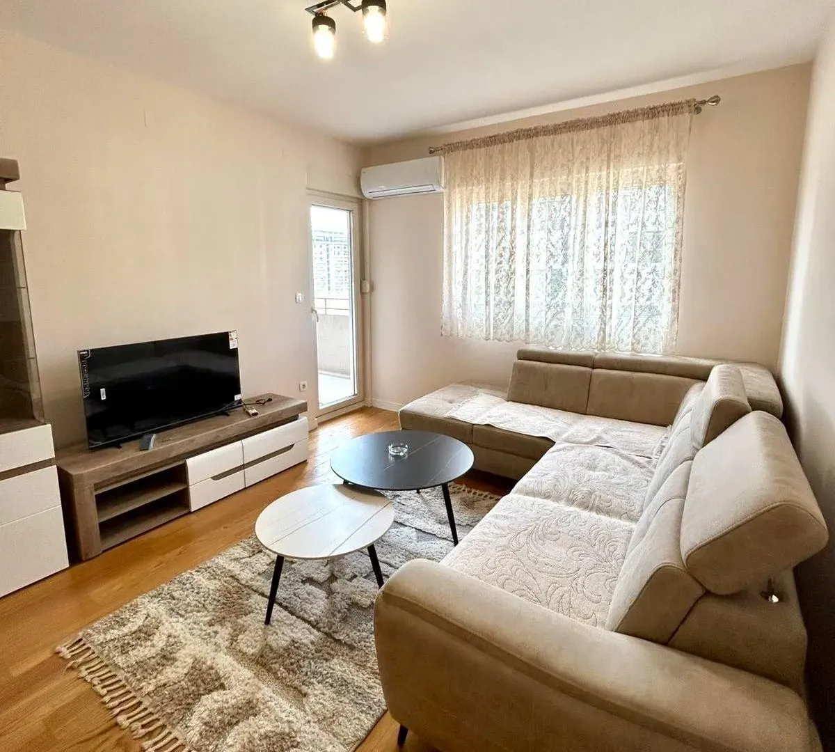 Rent, one bedroom apartment, 49m², Central Point, Podgorica
