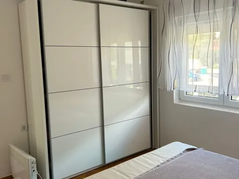 Rent, three bedroom apartment, 120m², Donja Lastva, Tivat - image 4