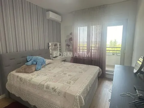 Rent, three bedroom apartment, 81m², Karaburma, Palilula Sve Podlokacije - image 16