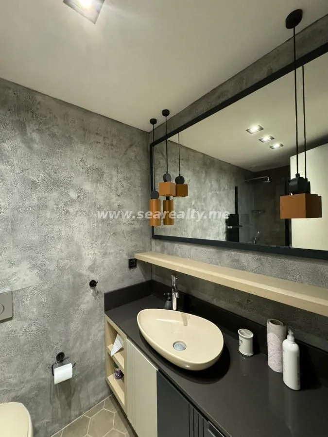 Rent, one bedroom apartment, 68m², Seljanovo, Tivat
