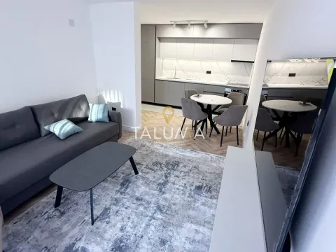 Izdavanje, dvosoban stan, 68m², Stari Aerodrom, Podgorica - image 2