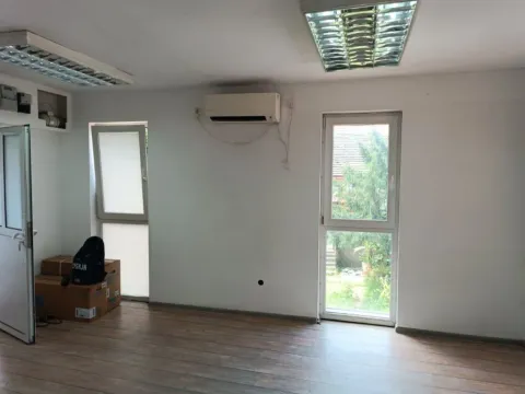 Izdavanje, poslovni prostor, 60m², Senjak, Beograd - image 9