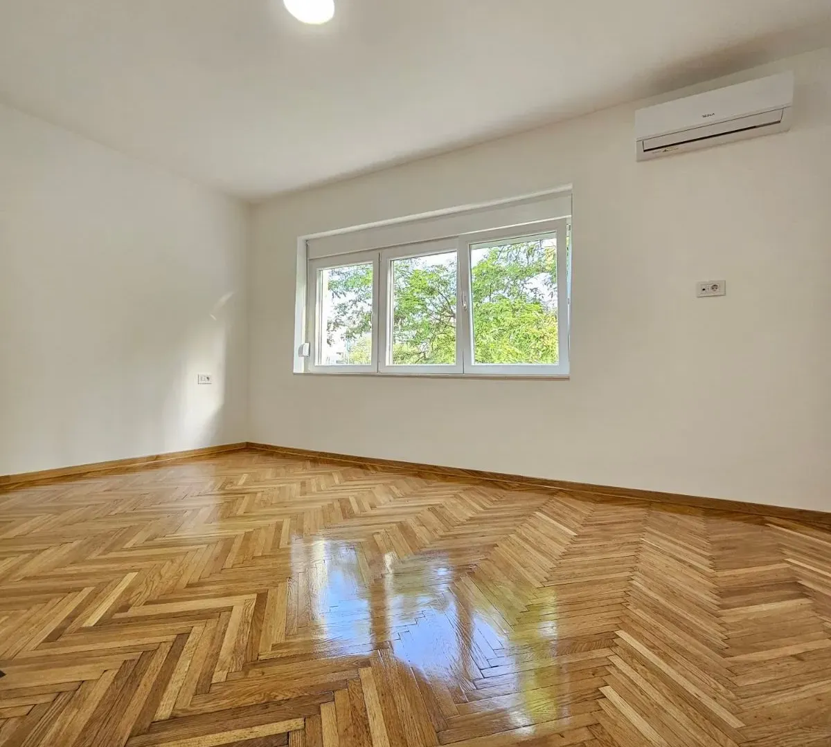 Sale, office space, 58m², Preko Morače, Podgorica