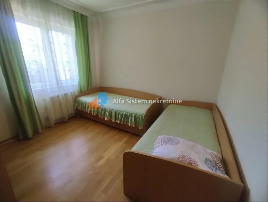 Izdavanje, stan, 69m², Neimar, Vračar Sve Podlokacije