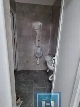 Rent, office space, 200m², Vranje, Srbija - image 10