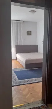 Izdavanje, jednosoban stan, 51m², Blok 6, Podgorica - image 4