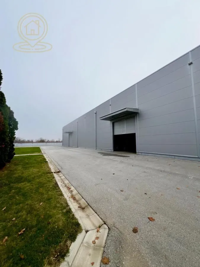 Rent, office space, 1201m², Kudeljarski Nasip, Pančevo