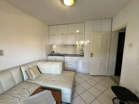 Rent, apartment, 39m², Budva, Crna Gora - image 2