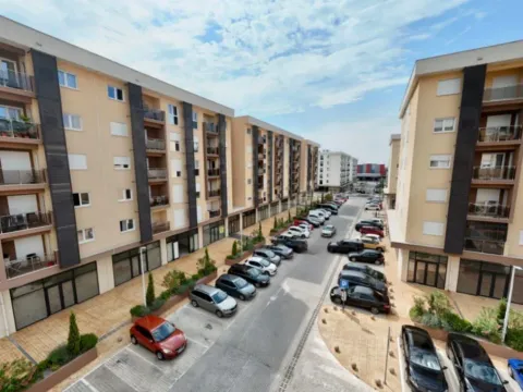 Izdavanje, poslovni prostor, 130m², New City, Podgorica - image 5