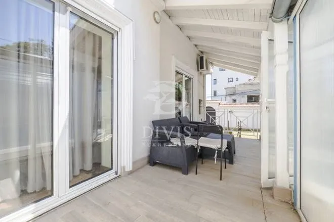 Sale, house, 274m², Partizanov Stadion, Beograd