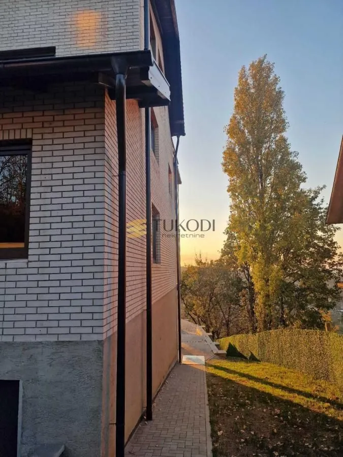 Prodaja, kuća, 550m², Sremska Kamenica, Petrovaradin
