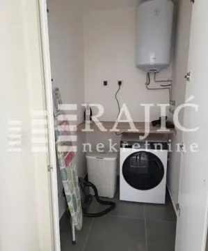 Rent, two bedroom apartment, 55m², Savski Venac, Beograd - image 11