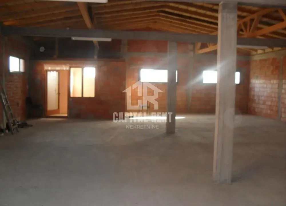 Izdavanje, poslovni prostor, 300m², Mali Mokri Lug, Zvezdara Sve Podlokacije