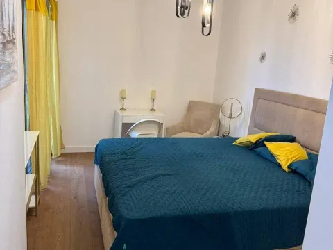 Prodaja, jednosoban stan, 65m², Centar, Bar - image 8