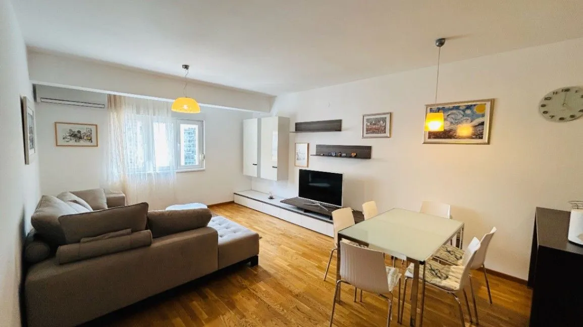 Rent, one bedroom apartment, 54m², City Kvart, Podgorica